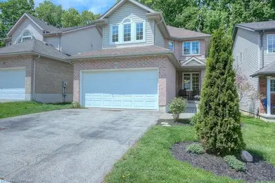 61 PEMBER'S, Woodstock, ON N4S 8Z7