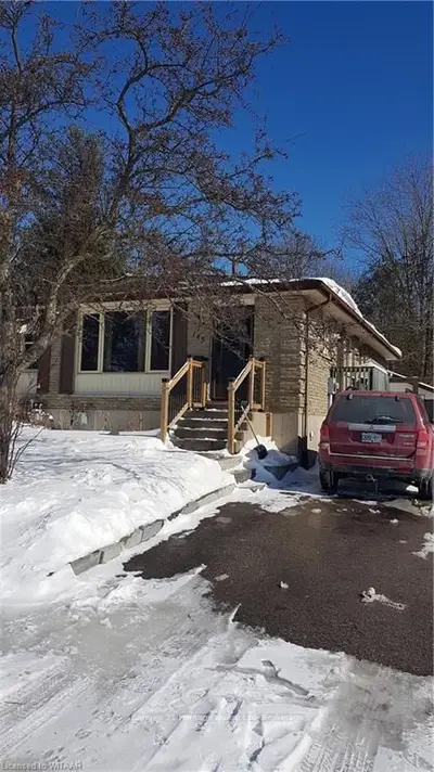 145 DOVER Street, Woodstock, ON N4S 3M2