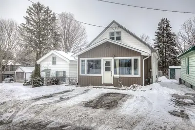 157 CHARLES Street E, Ingersoll, ON N5C 1J9