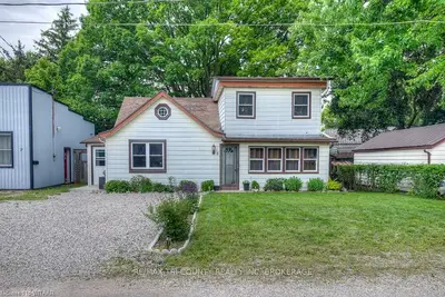 5 YOUNG Street, Tillsonburg, ON N4G 3H6