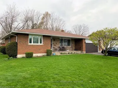 19 CEDAR Street, Tillsonburg, ON N4G 2Y2