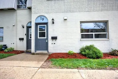 271 THAMES Street N 19, Ingersoll, ON N5C 3T6
