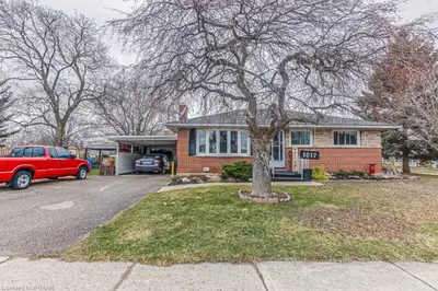 1017 Braeside Street, Woodstock, ON N4S 4T3