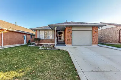 58 SIOUX Crescent, Woodstock, ON N4T 1G4