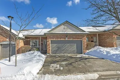 497 NOVA SCOTIA Court, Woodstock, ON N4S 8Z2