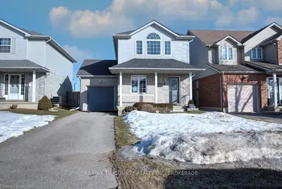 4 TRILLIUM Drive, Tillsonburg, ON N4G 5T9