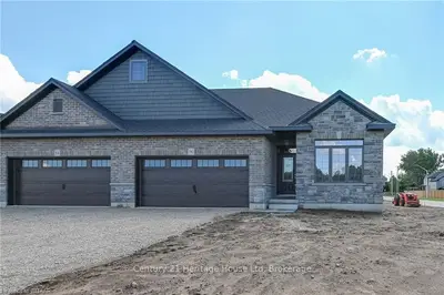 96 MATHESON Crescent, East Zorra-Tavistock, ON N0J 1M0