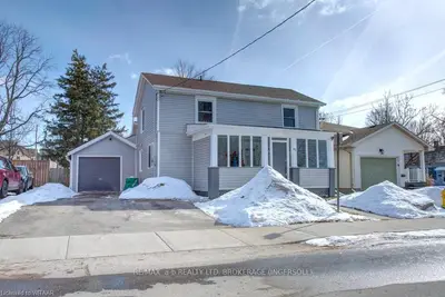61 HINCKS Street, Woodstock, ON N4S 3W8