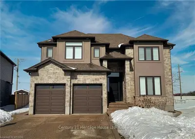 286 WEDGEWOOD DRIVE Drive, Woodstock, ON N4T 0J1