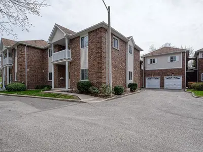 250 ANN Street 9, Ingersoll, ON N5C 4C3