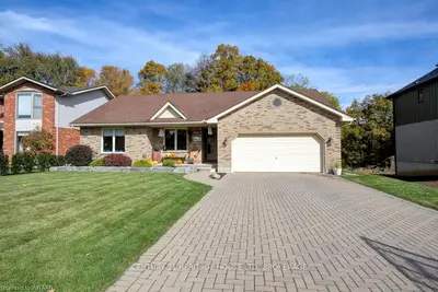 43 CLEAR VALLEY Drive, Tillsonburg, ON N4G 4Y7