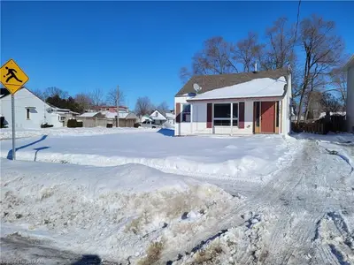 262 MUTUAL Street, Ingersoll, ON N5C 2A7