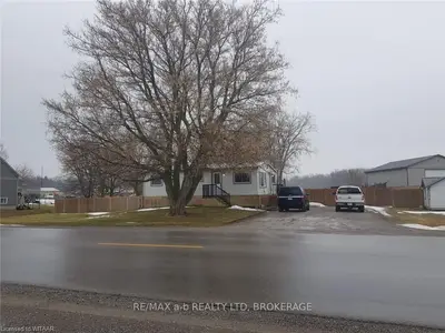 753 NORFOLK COUNTY ROAD 45 Road, Norfolk, ON N0E 1G0