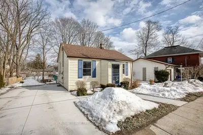 108 UNION Street, Ingersoll, ON N5C 3G4