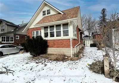 46 LONDON Street W, Tillsonburg, ON N4G 2L5