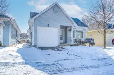 17 EDWIN Crescent, Tillsonburg, ON N4G 5H1