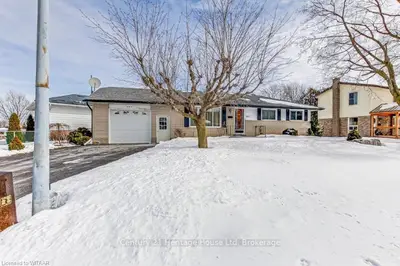 282 ST LAURENT Crescent, Woodstock, ON N4S 7T7