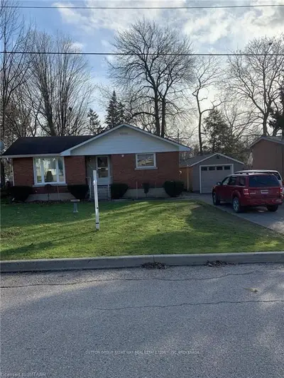 664 MILLER Street, Woodstock, ON N4S 5K1