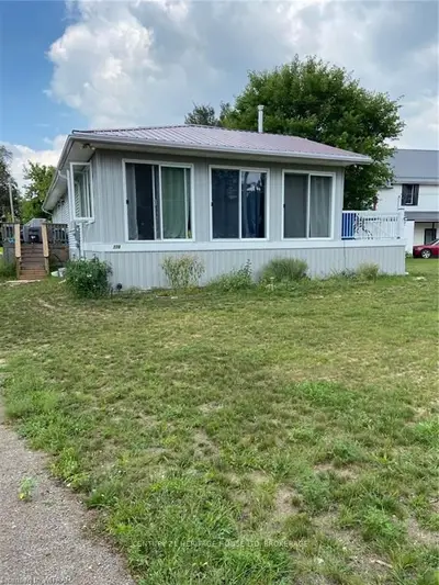 220 JAMES Street, Norfolk, ON N6B 2A9