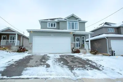 242 KENSINGTON AVENUE Avenue, Ingersoll, ON N5C 2B3