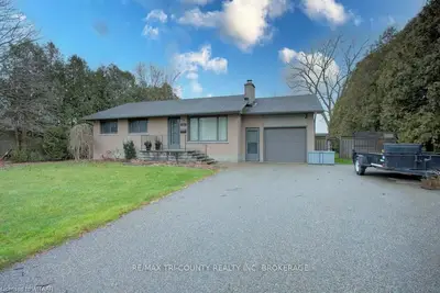 7 WOODLAND Crescent, Tillsonburg, ON N4G 4G6
