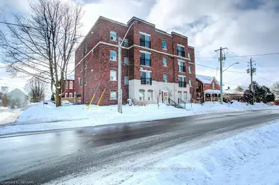34 BROCK Street 202, Woodstock, ON N4S 3B5