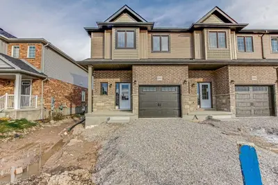 1381 CALAIS Drive F BLK 35, Woodstock, ON N4T 0L8