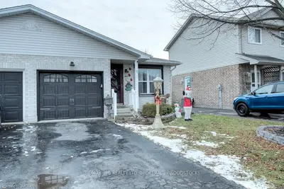 11 JULIA Court, London East, ON N5V 4X1