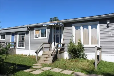 23 NORTH Street W 7E, Tillsonburg, ON N4G 1B9