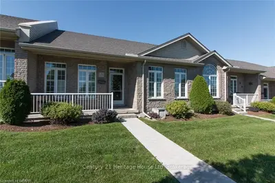 653 SOUTHWOOD Way 9, Woodstock, ON N4S 9A6