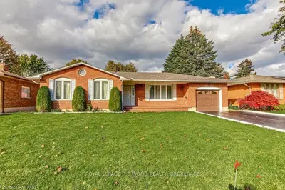 12 ALLEN Street, Tillsonburg, ON N4G 1G5