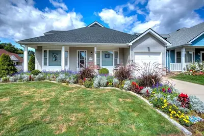 26 HAWKINS Crescent, Tillsonburg, ON N4G 5K6