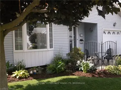 61 WILKINS Crescent, Tillsonburg, ON N4G 5M5