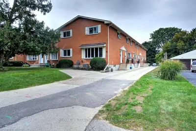 72 BEE Street 3, Woodstock, ON N4S 3Z3