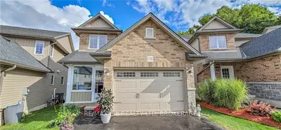 732 CRAWFORD Crescent, Woodstock, ON N4S 0B7