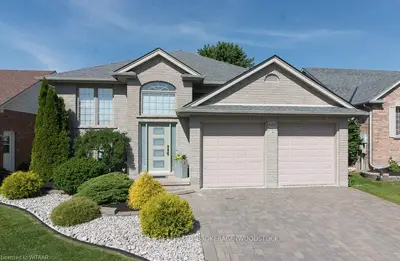 69 Neutral Avenue, Woodstock, On N4t 1s7