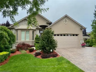 597 PINEVIEW Drive, Woodstock, ON N4T 0C8