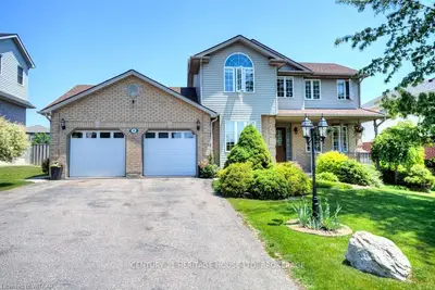 30 PRIMROSE Drive, Tillsonburg, ON N4G 5S7