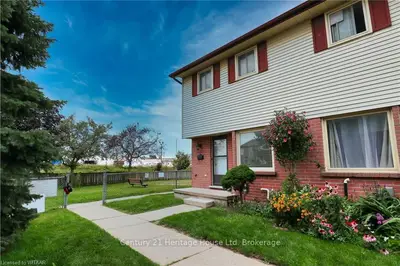 1115 NELLIS Street 12, Woodstock, ON N4T 1P6