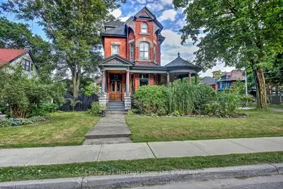 208 CHURCH Street, Stratford, ON N5A 2R6