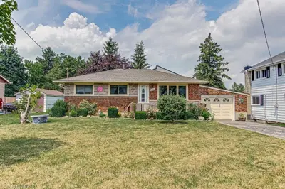 815 DEVONSHIRE Avenue, Woodstock, ON N4S 5R7
