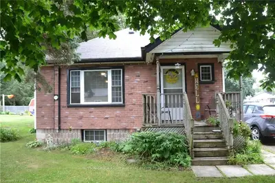 214 RAGLAN Street, Woodstock, ON N4S 1W6