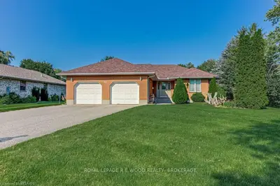22 ST. LADISLAUS Street, Norfolk, ON N0E 1J0
