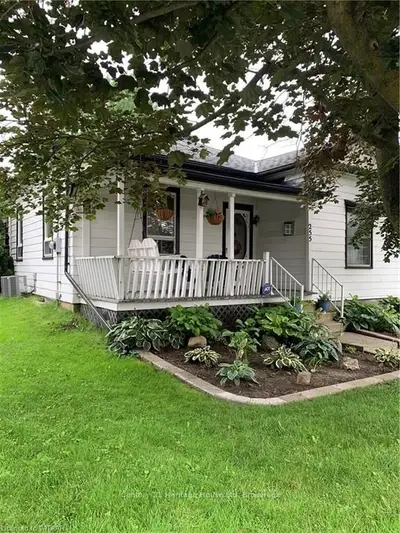 255 WONHAM Street S, Ingersoll, ON N5C 2Z7