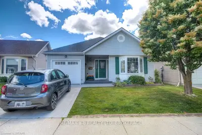 23 HAWKINS Crescent, Tillsonburg, ON N4G 5K6