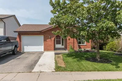 400 MANITOBA Road, Woodstock, ON N4S 8N8