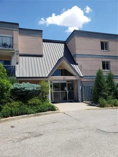163 FERGUSON Drive 105, Woodstock, ON N4V 1B1