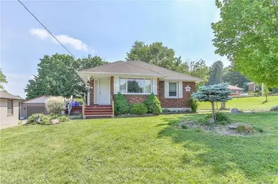 8 William Street, South-West Oxford, ON N4S 7V6