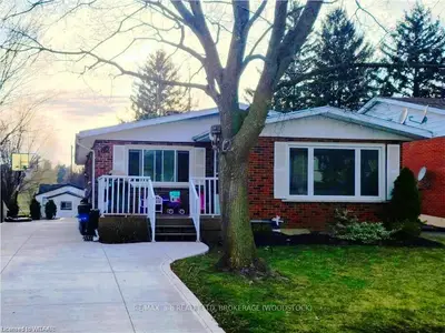 166 DOVER Street, Woodstock, ON N4S 3M1