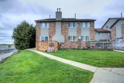 19 WREN Court 9, Tillsonburg, ON N4G 5K2